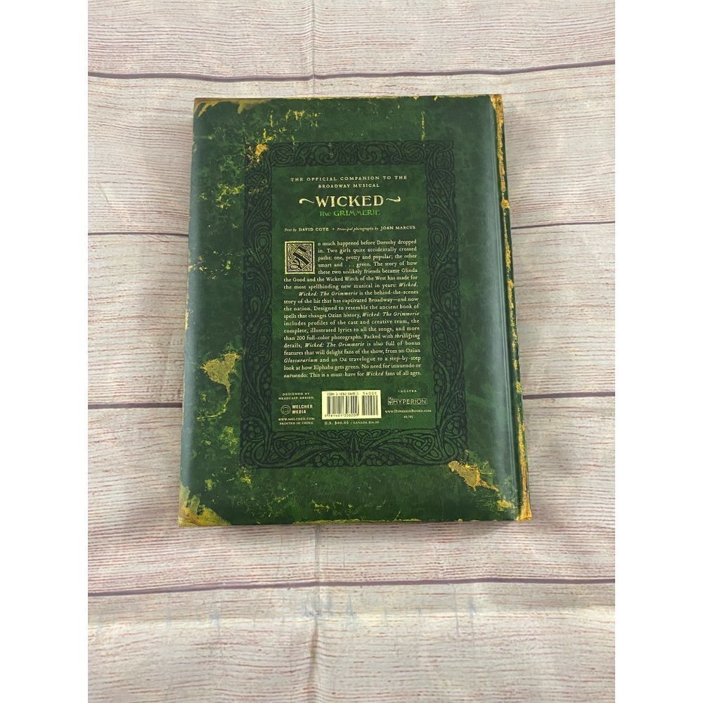 Wicked: The Grimmerie Broad Way Musical Hard Cover - Picture 5 of 11